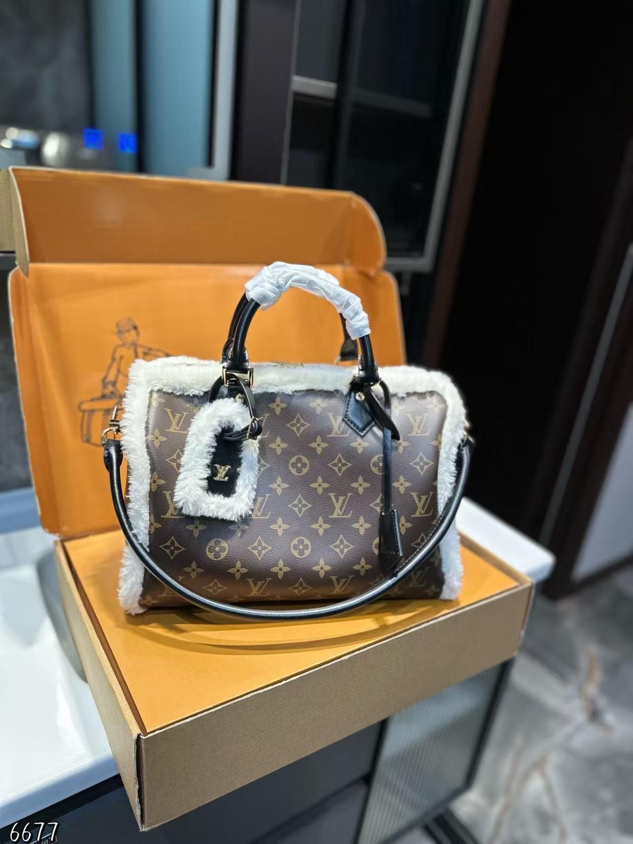 LV Speedy Soft30ウールのハンドバッグ【50%割引+送料無料】