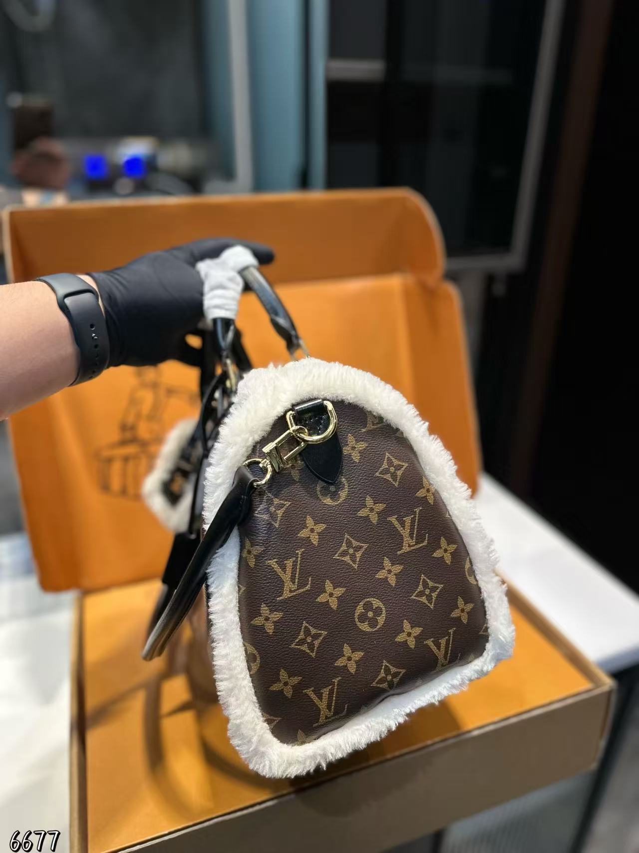 LV Speedy Soft30ウールのハンドバッグ【50%割引+送料無料】