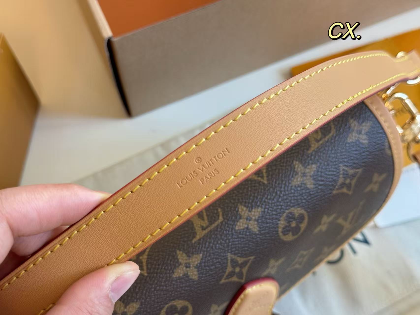 LV Dianeバゲットショルダーバッグ【50％割引+送料無料】