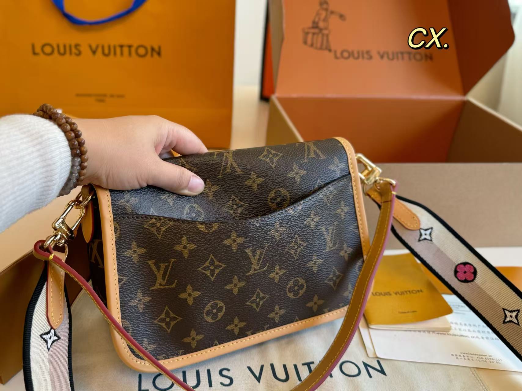 LV Dianeバゲットショルダーバッグ【50％割引+送料無料】