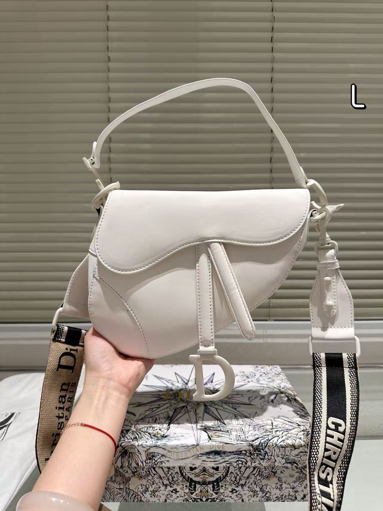 DI0R Saddleサドルバッグ【50％割引+送料無料】