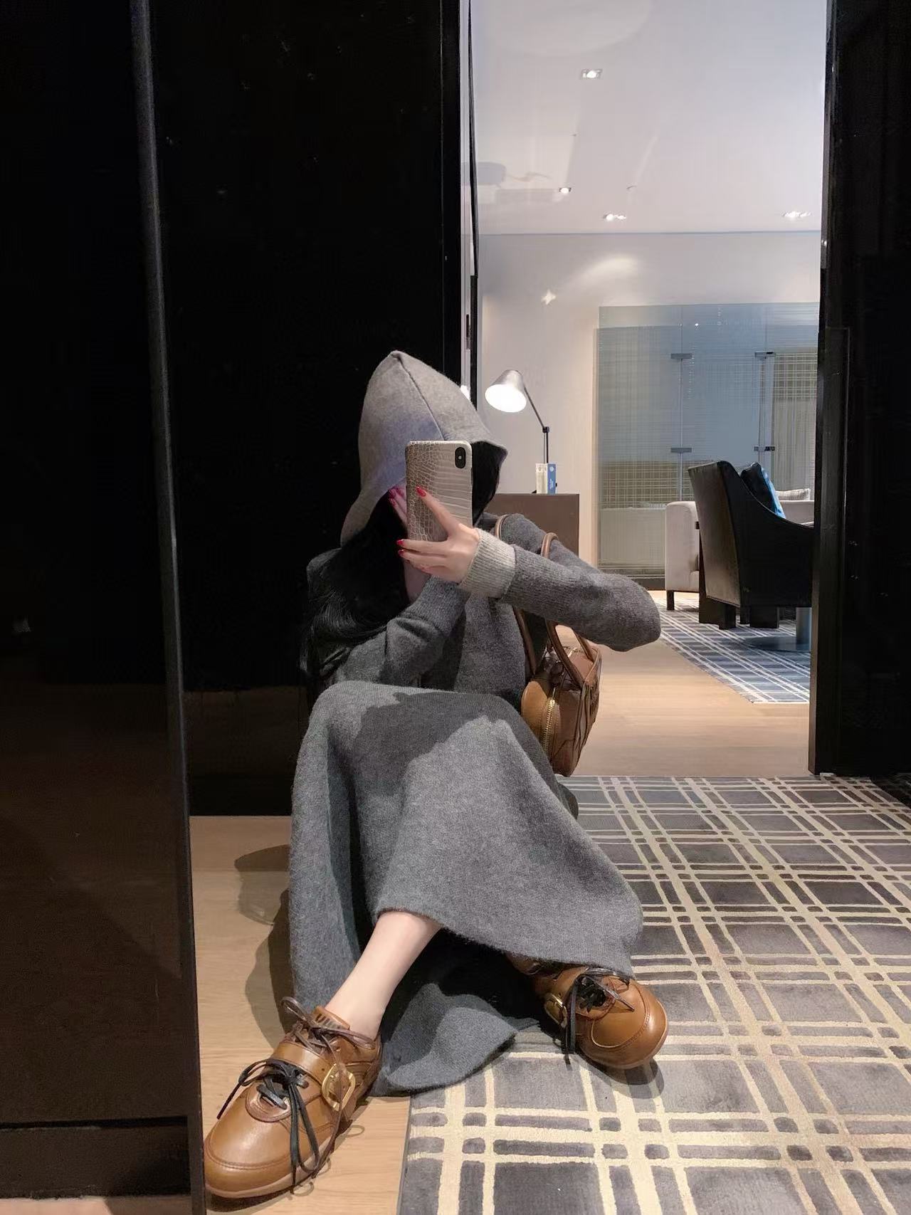 M1UM1U フード付きウールカーディガン+スカート ツーピースセット【50％割引+送料無料】