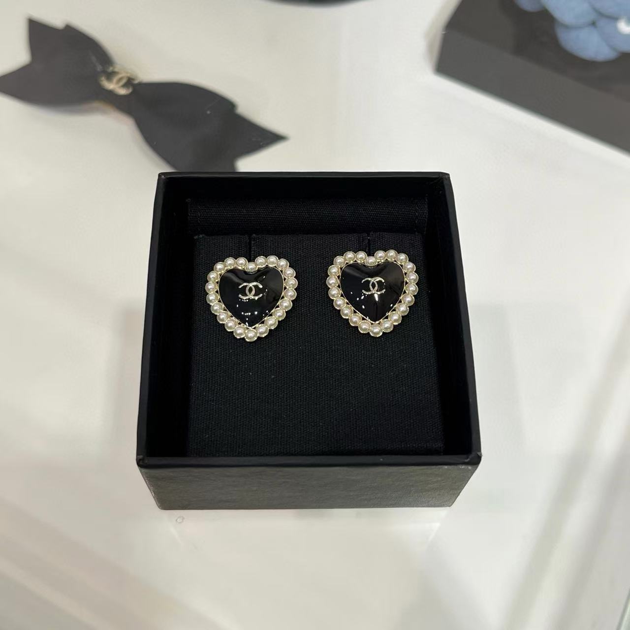 CHANE1 ハート ダブルC パール スタッドピアス【50％割引+送料無料】