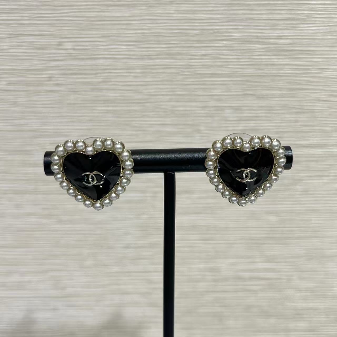 CHANE1 ハート ダブルC パール スタッドピアス【50％割引+送料無料】