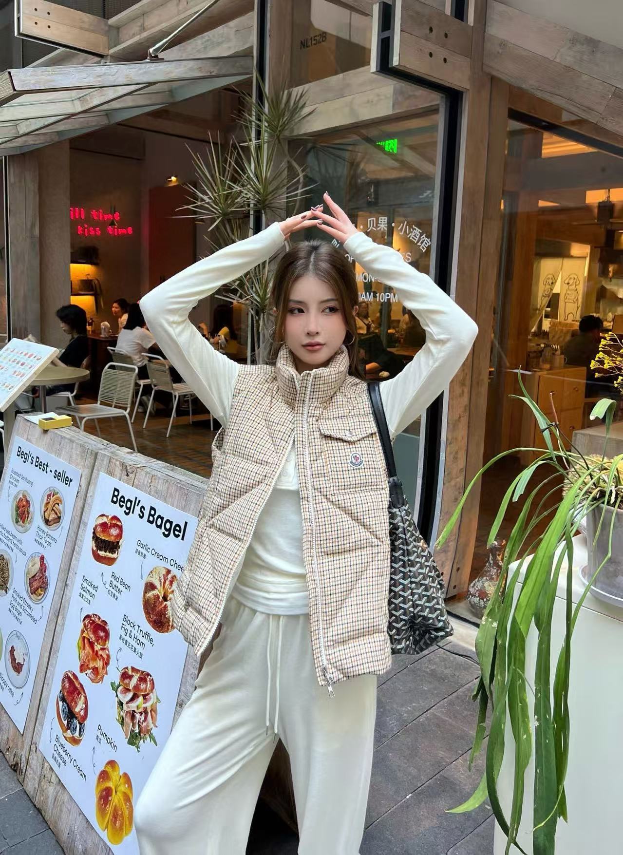 MONCLER千鳥格子柄スタンドカラーダウンベスト【50％割引+送料無料】