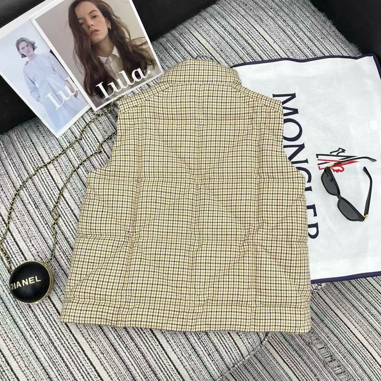 MONCLER千鳥格子柄スタンドカラーダウンベスト【50％割引+送料無料】