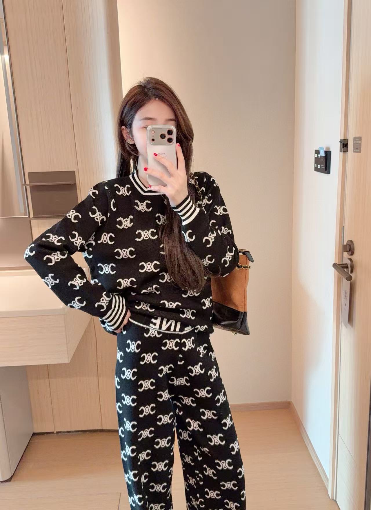 CEL1NE フルロゴウールセット【50％割引+送料無料】