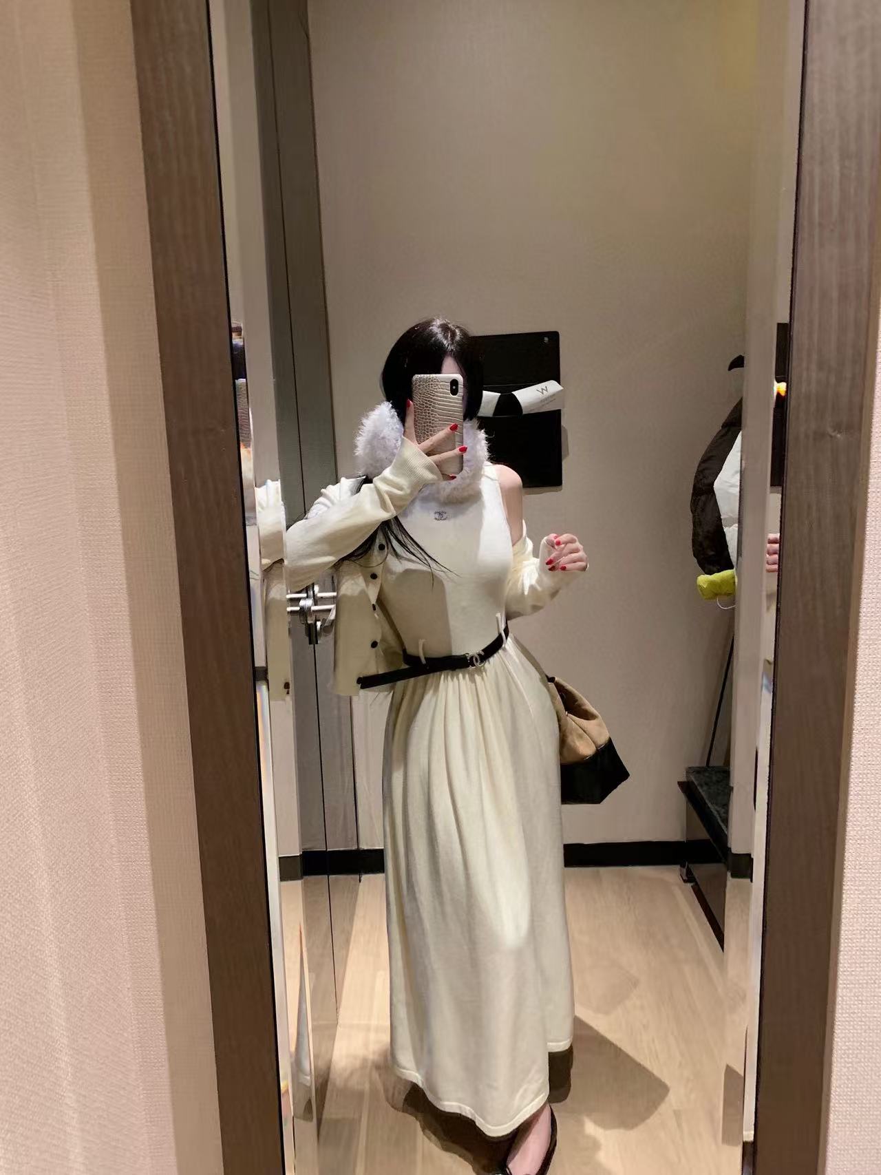 CHANE1 ダブルC ウールカーディガン＋ワンピース ツーピースセット【50％割引+送料無料】