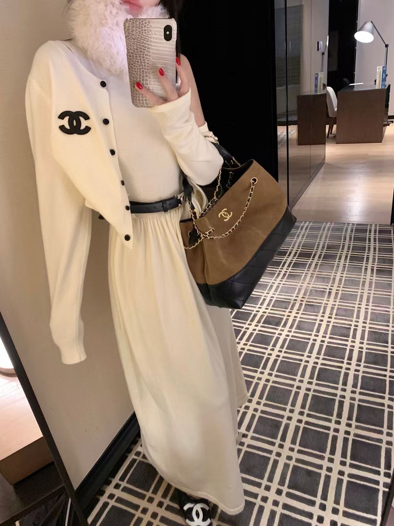 CHANE1 ダブルC ウールカーディガン＋ワンピース ツーピースセット【50％割引+送料無料】