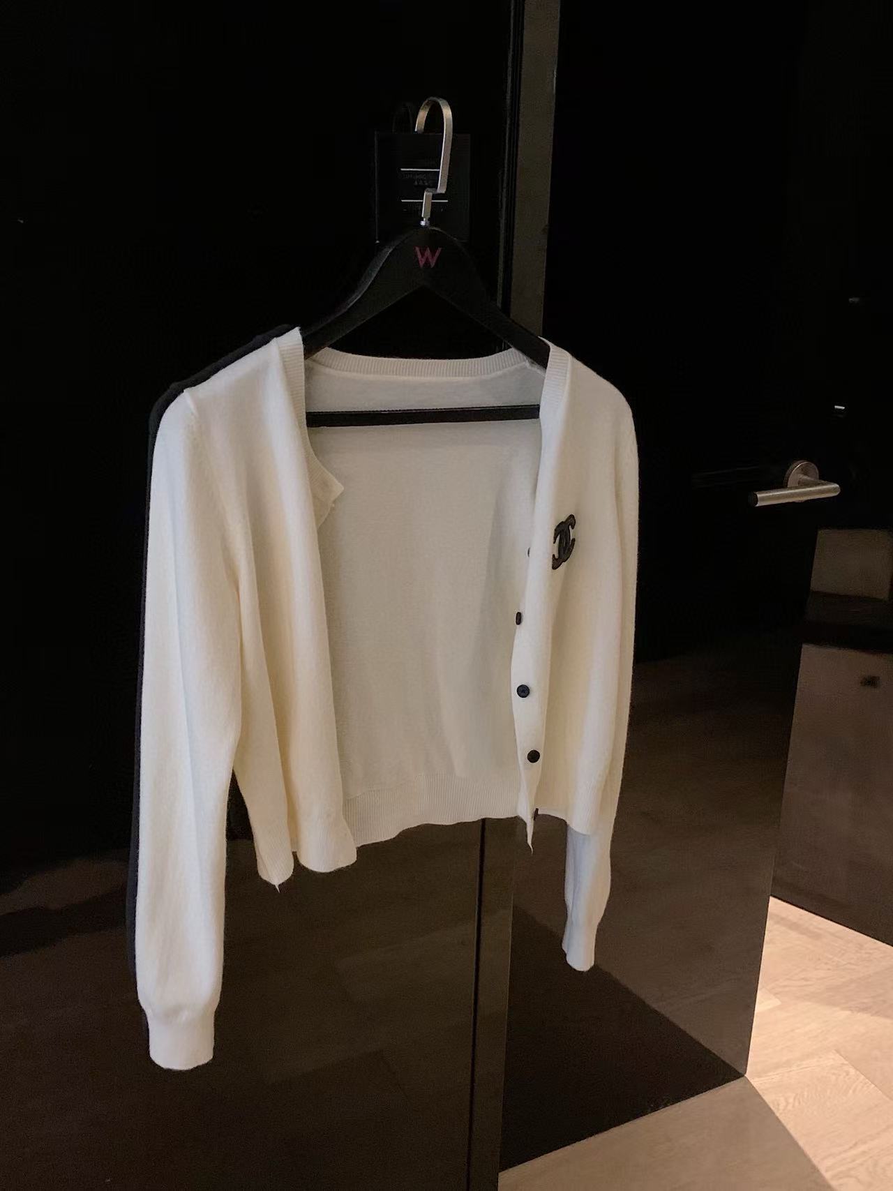 CHANE1 ダブルC ウールカーディガン＋ワンピース ツーピースセット【50％割引+送料無料】