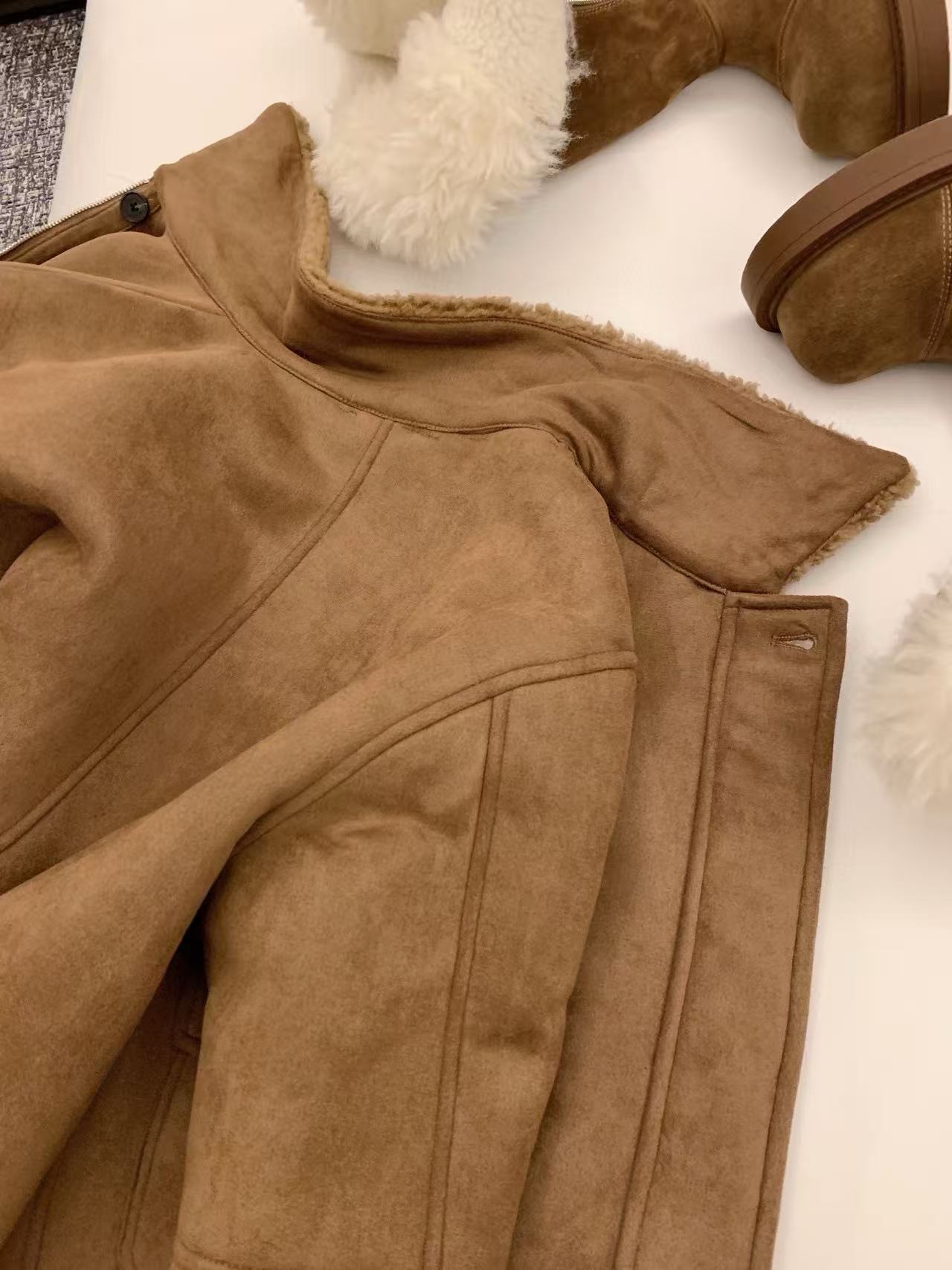 M1UM1U ディアスキン ラムズウール コート【50％割引+送料無料】