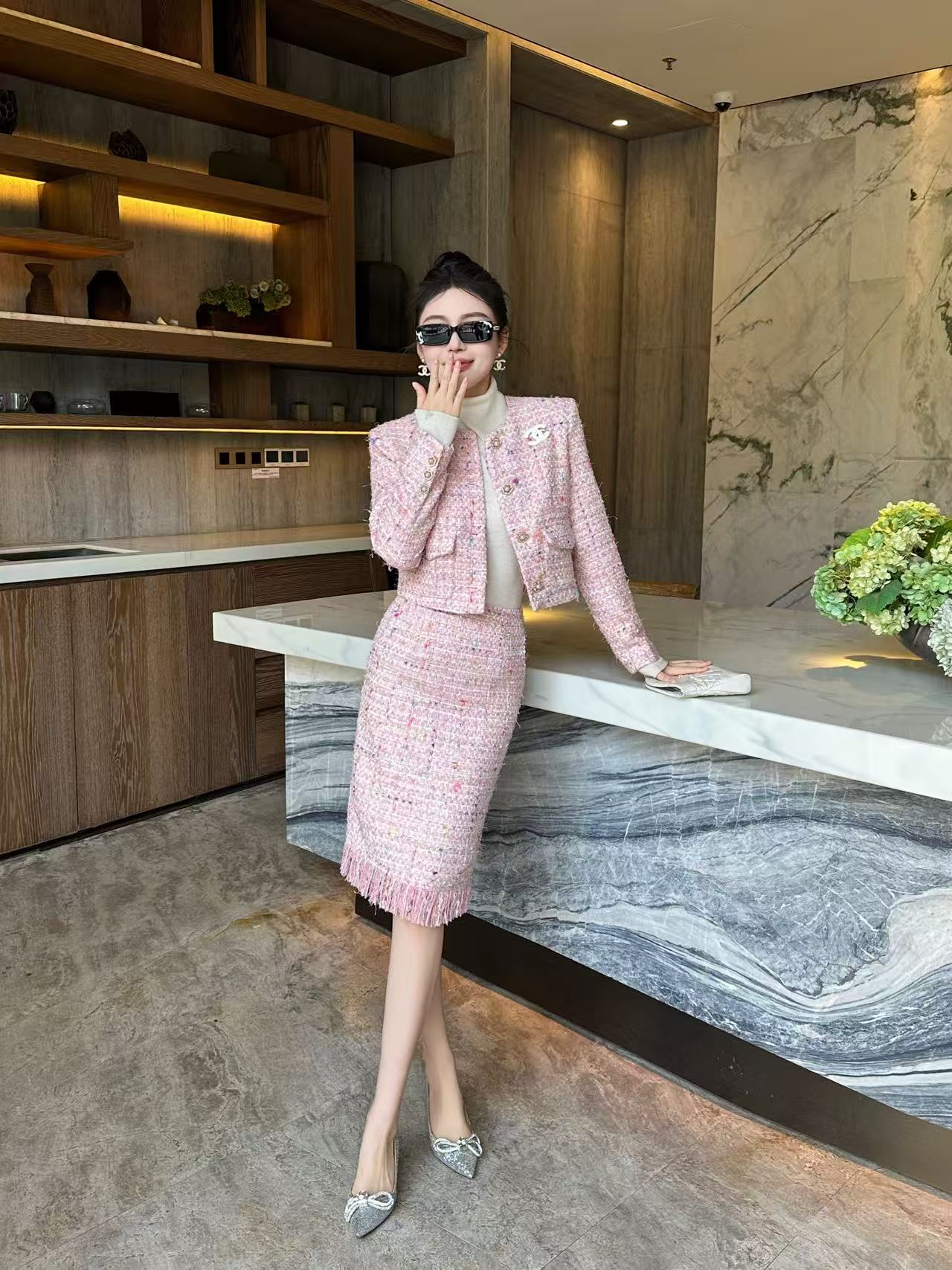 CHANE1 高品質ダブルCジャケット+スカート ツーピースセット【50％割引+送料無料】