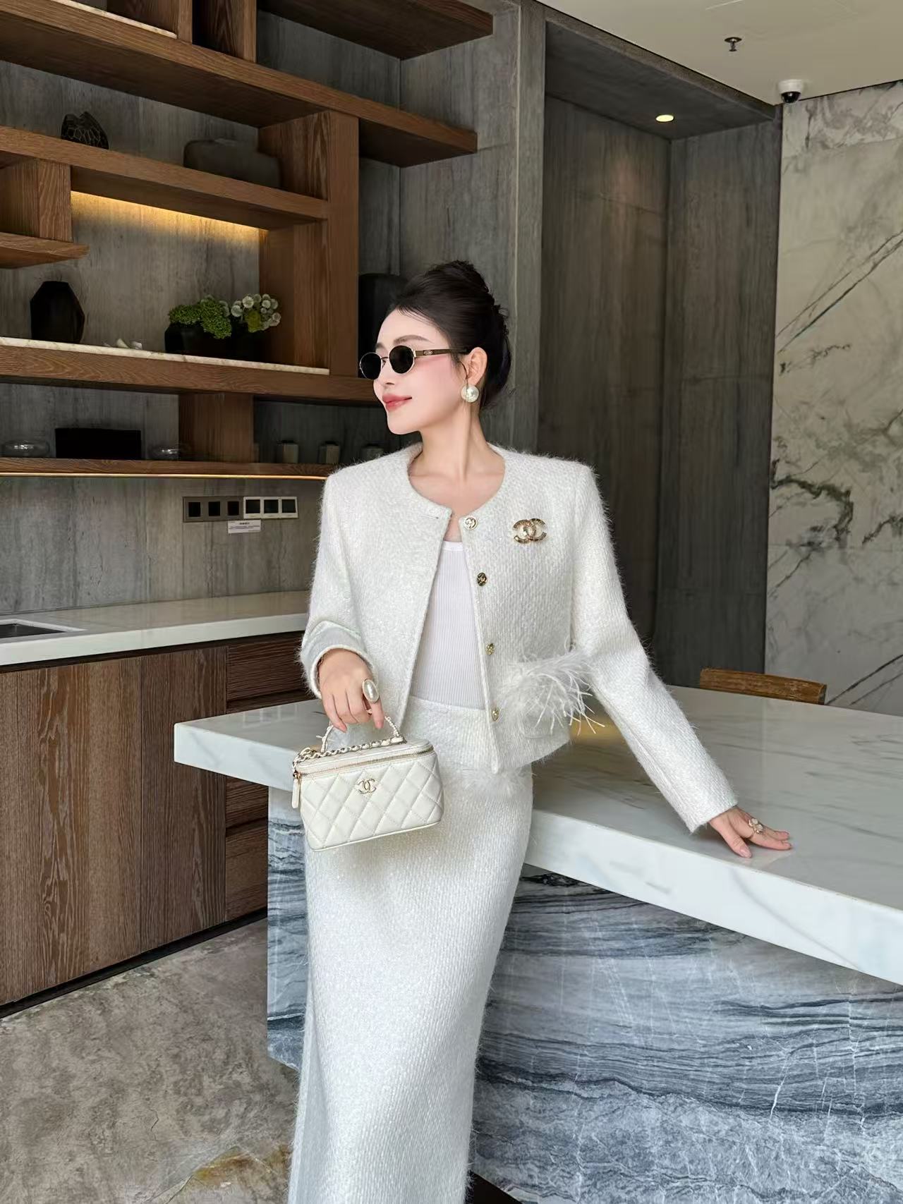 CHANE1 上質シンプルジャケット+スカート2点セット【50％割引+送料無料】