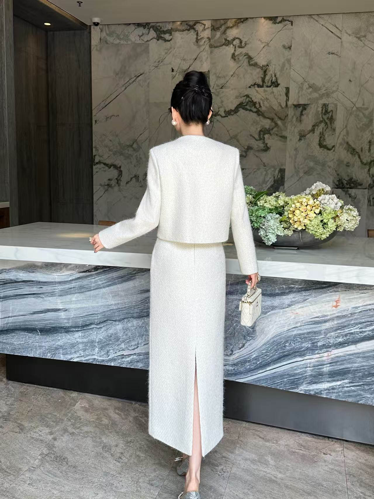 CHANE1 上質シンプルジャケット+スカート2点セット【50％割引+送料無料】