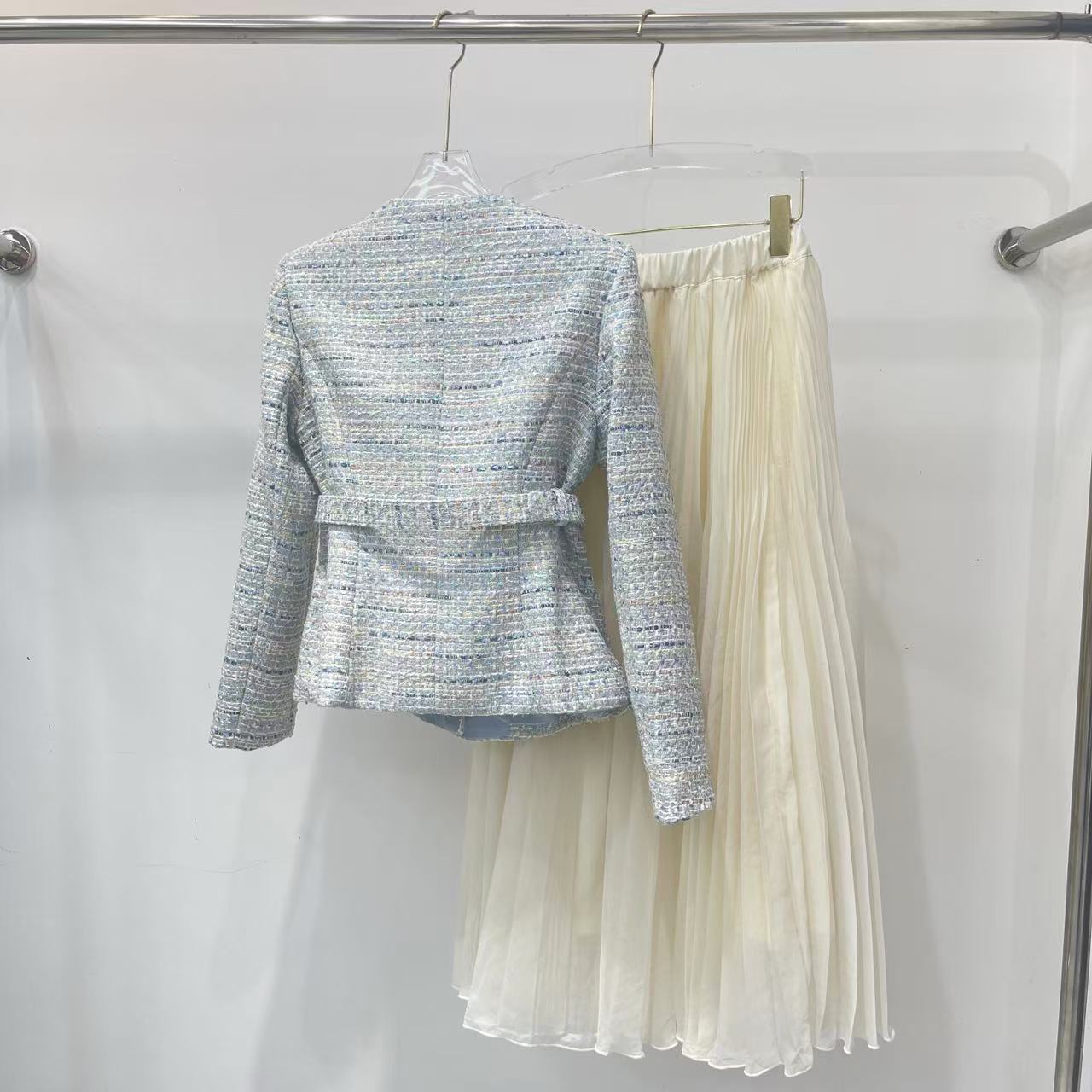 CHANE1 高級カメリアジャケット+スカート ツーピースセット【50％割引+送料無料】