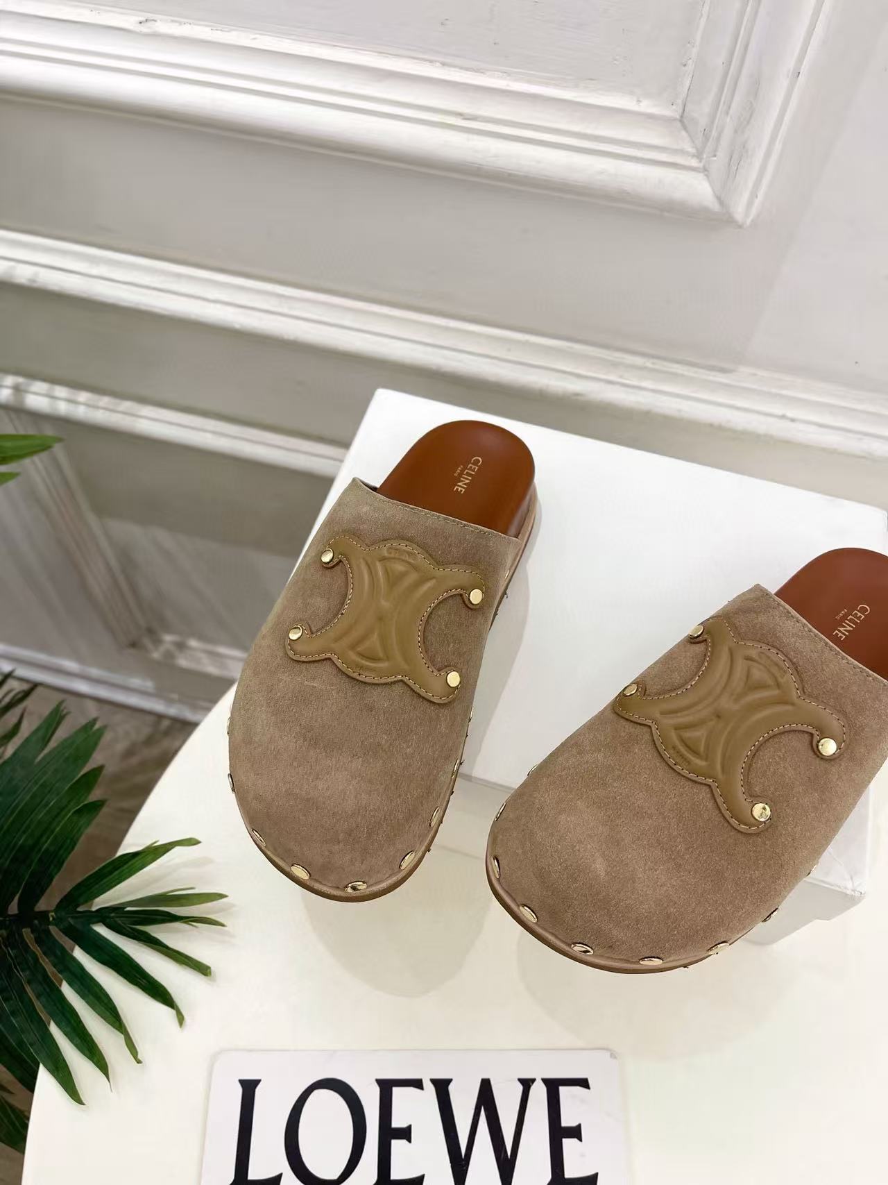 CEL1NE 高品質 凱旋門 厚底スリッパ【50%割引+送料無料】