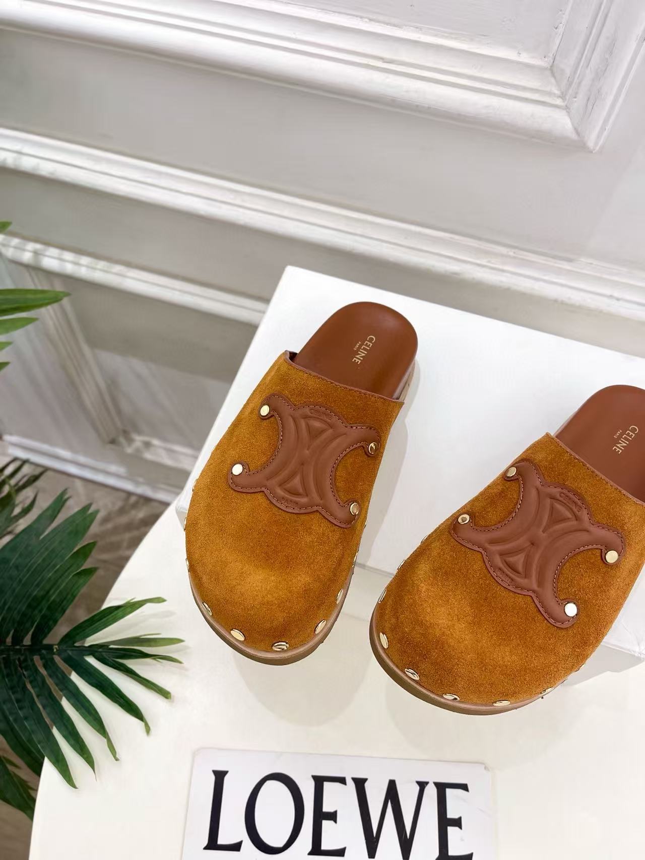 CEL1NE 高品質 凱旋門 厚底スリッパ【50%割引+送料無料】