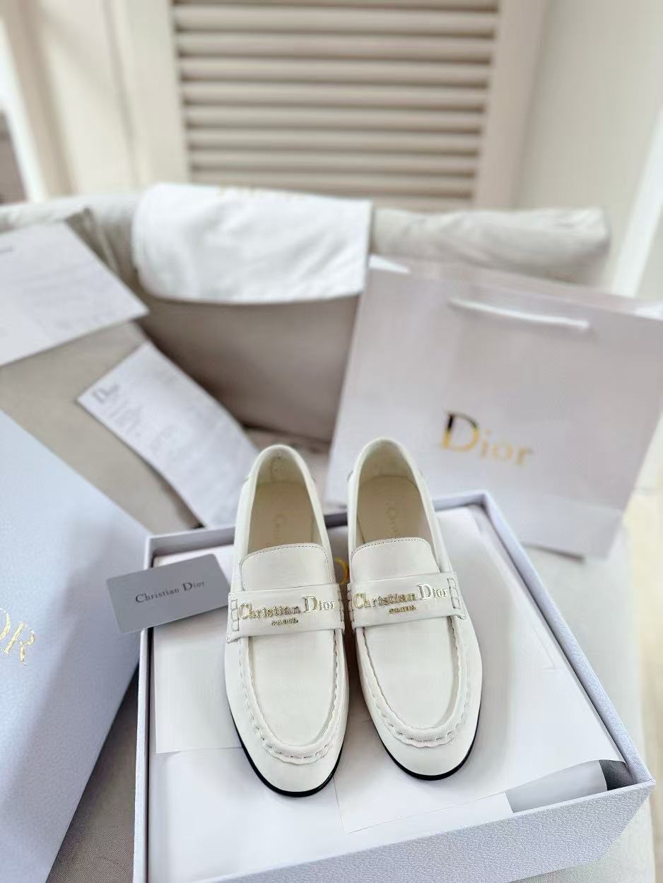 DIORの高品質レターローファー【50％割引+送料無料】