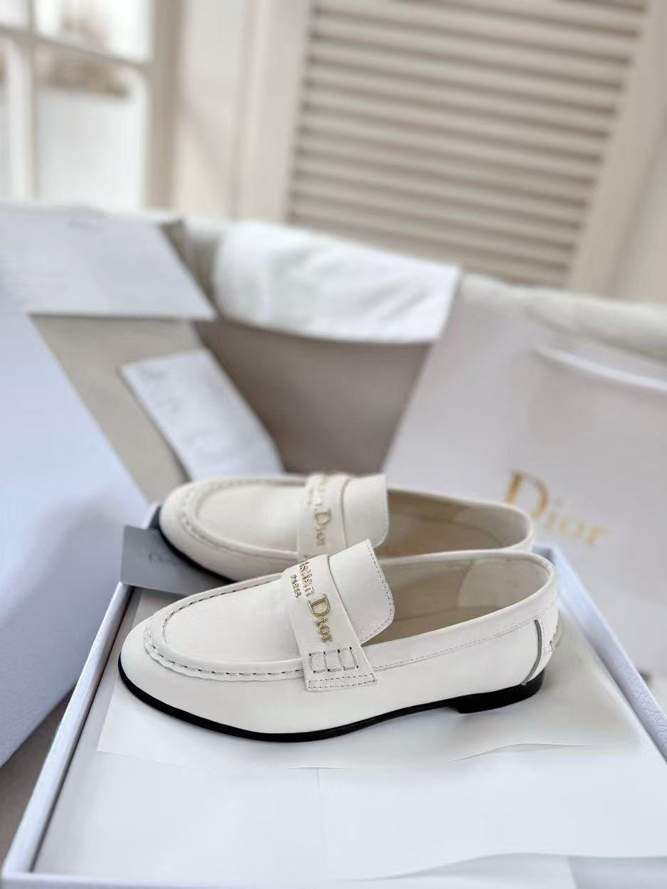 DIORの高品質レターローファー【50％割引+送料無料】