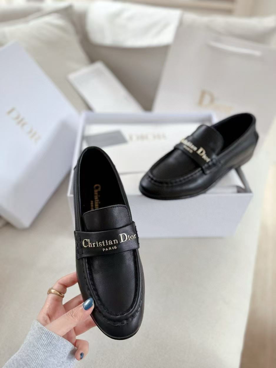 DIORの高品質レターローファー【50％割引+送料無料】