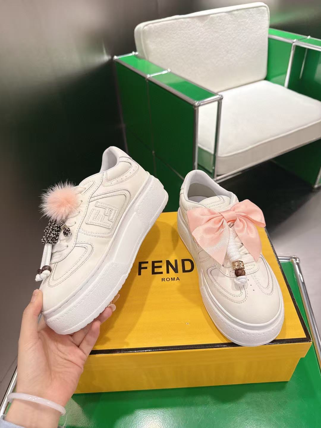 FEND1 高品質厚底スニーカー【50％割引+送料無料】