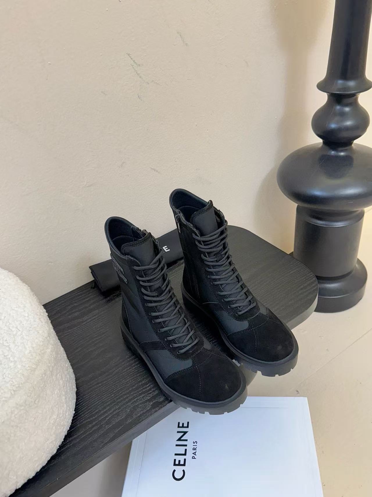 CEL1NE 高品質レースアップマーティンブーツ【50％割引+送料無料】