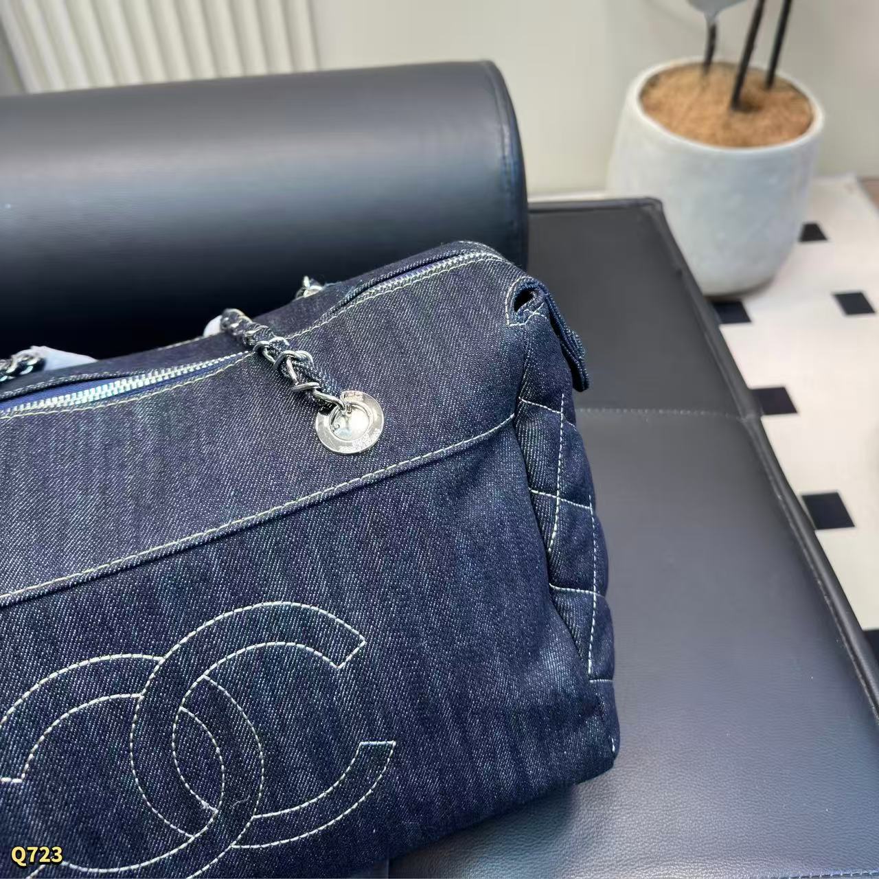 CHANE1 ダブルCチェーンデニムショッピングバッグ【50%割引+送料無料】