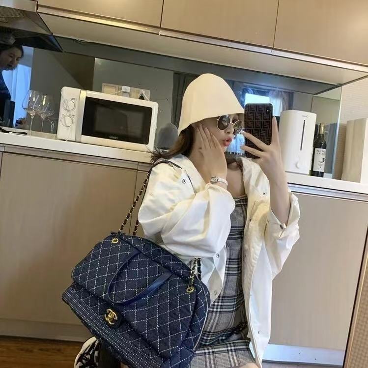 CHANE1 ダブルCチェックチェーンショッピングバッグ【50％割引+送料無料】