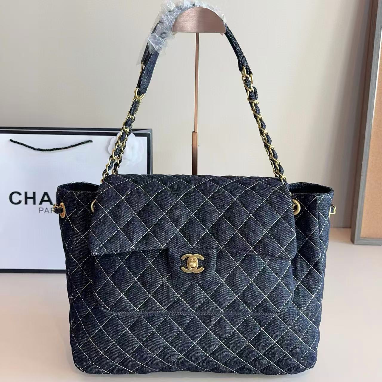 CHANE1 デニムチェーンショルダーバッグ【50％割引+送料無料】