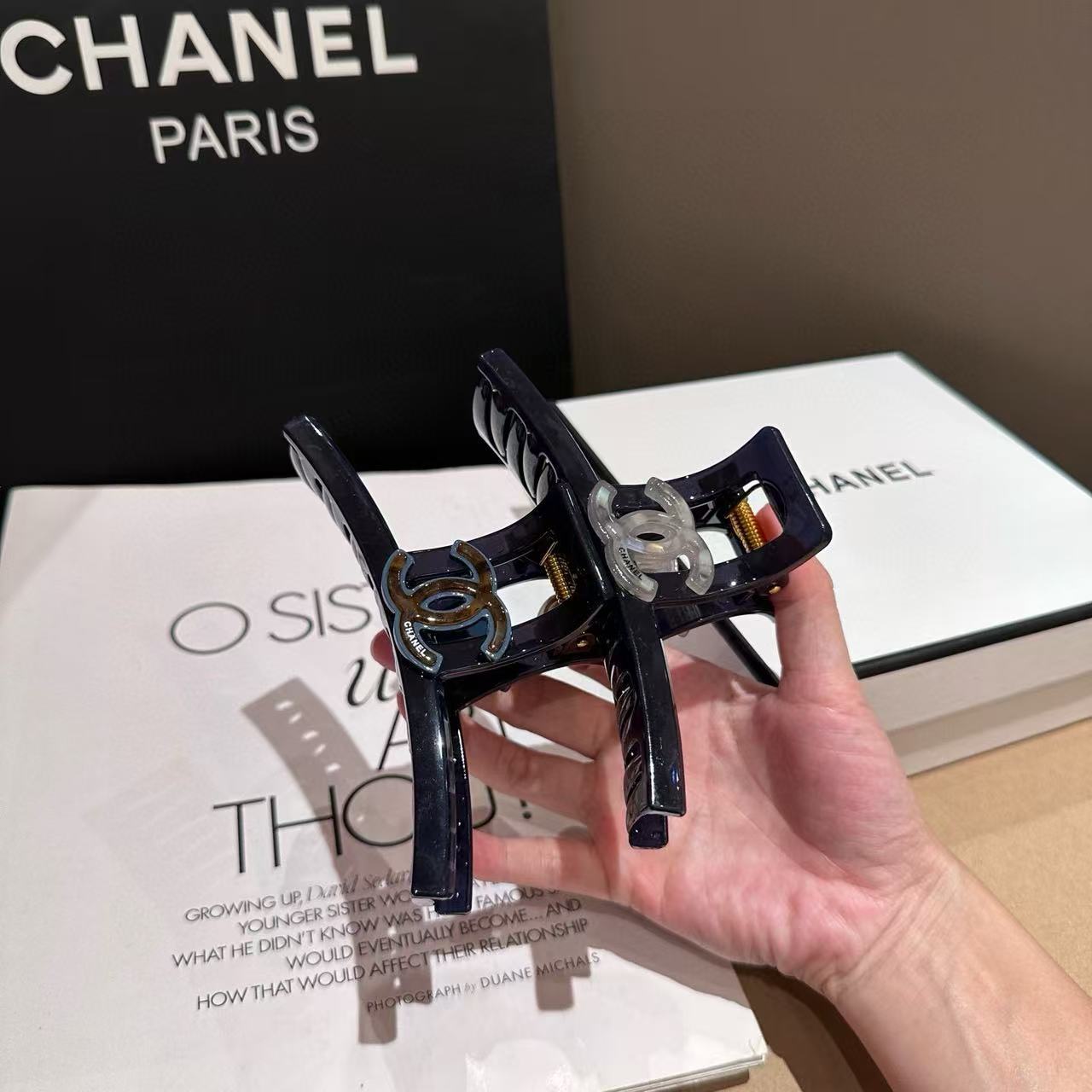 CHANE1 ダブルCヘアクリップ【50％割引+送料無料】