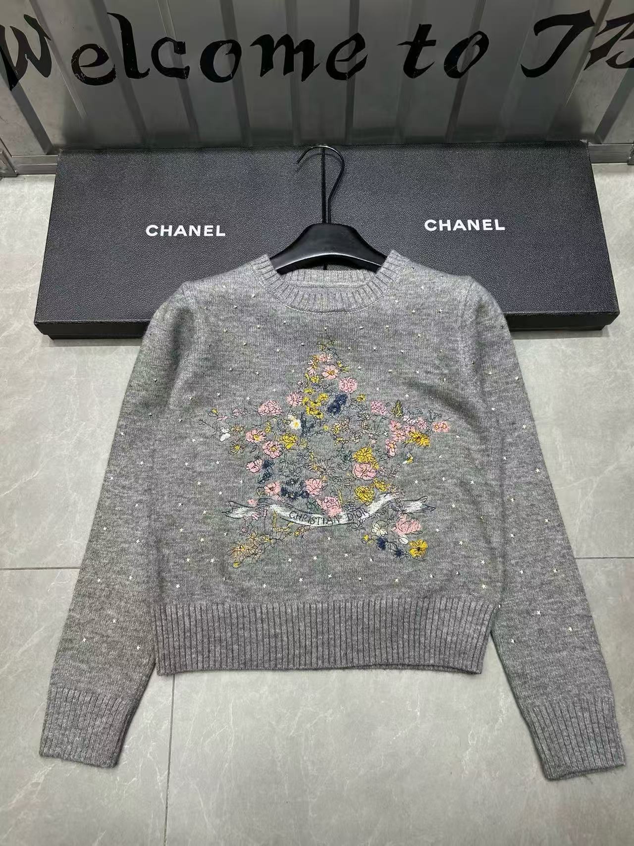 DIOR 刺繍プリント ラインストーン セーター【50％割引+送料無料】