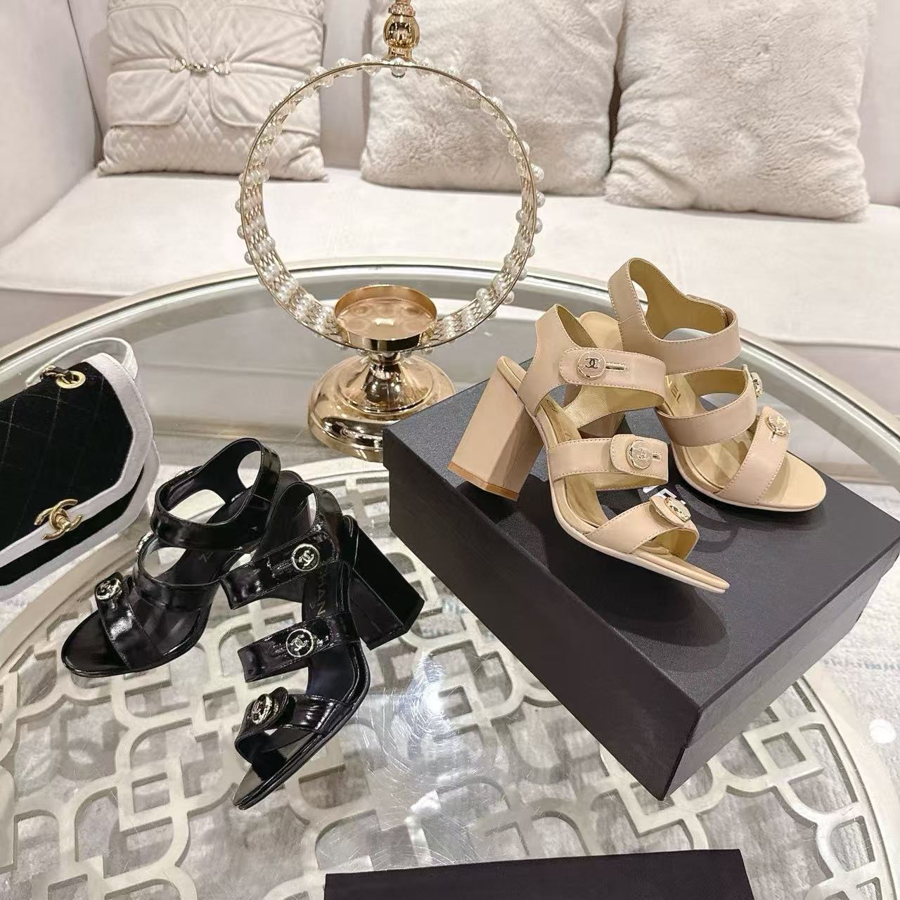 CHANE1 高品質ダブルCバックルハイヒールサンダル【50％割引+送料無料】