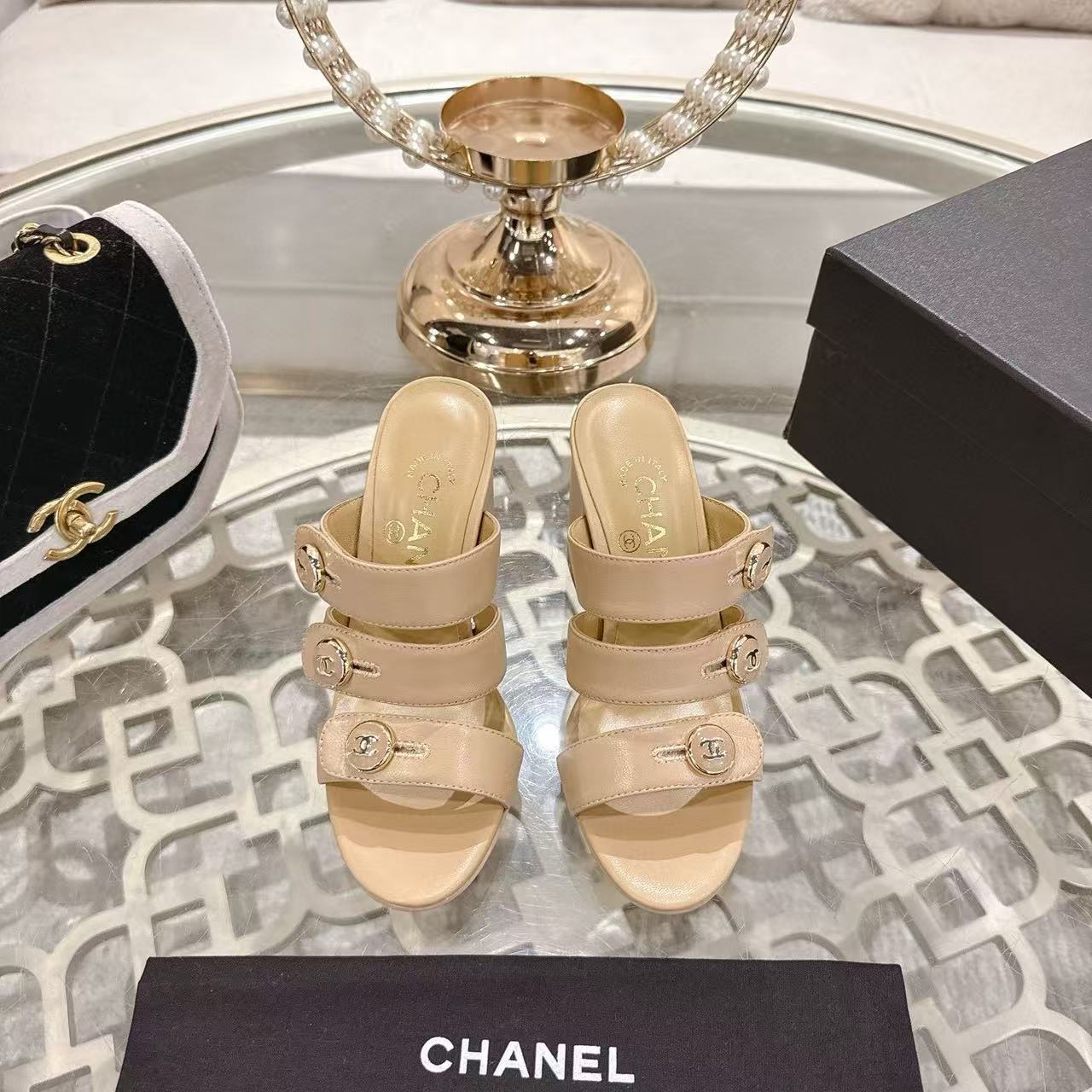 CHANE1高品質ラムスキン ダブルC ハイヒール【50%割引+送料無料】