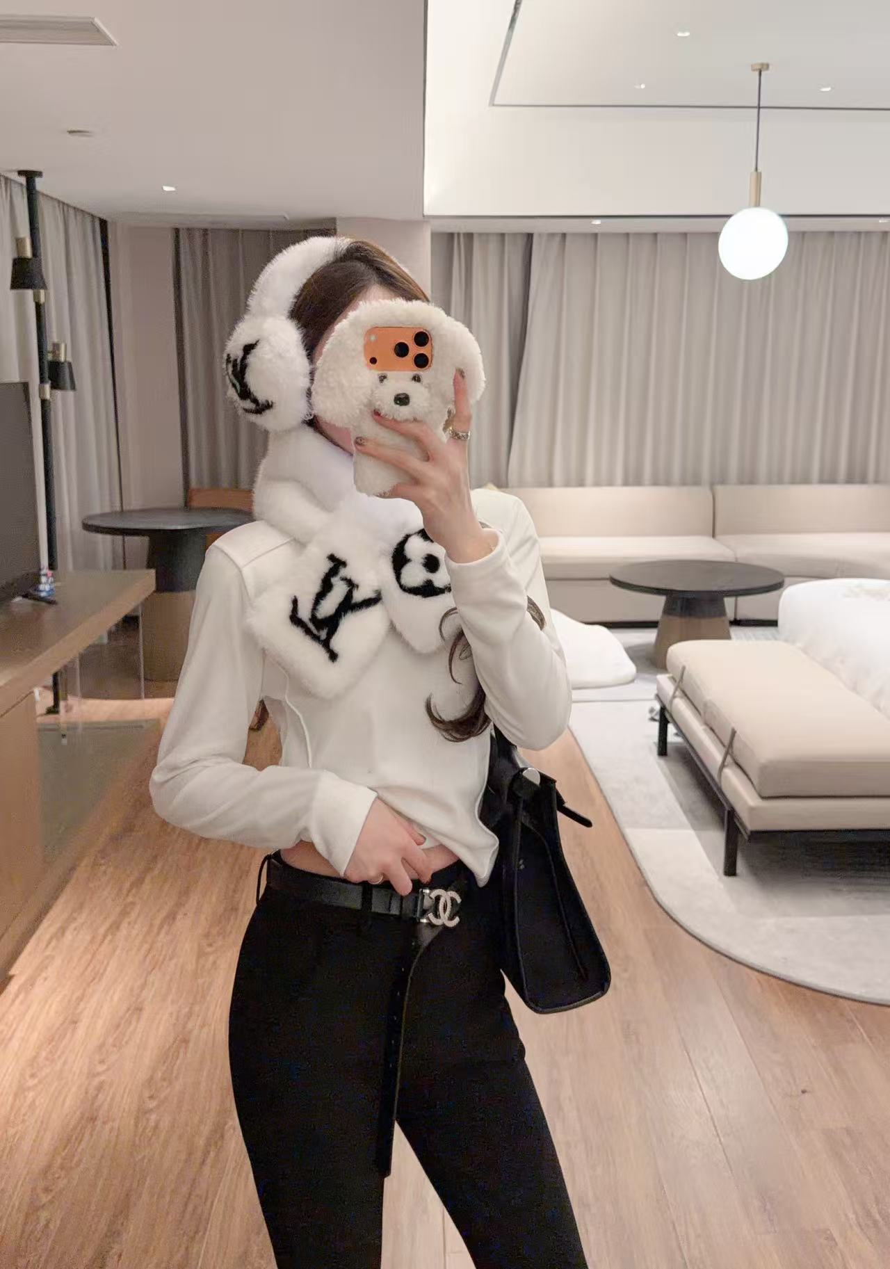 LVクローバーイヤーマフ+スカーフ ツーピースセット【50%割引+送料無料】