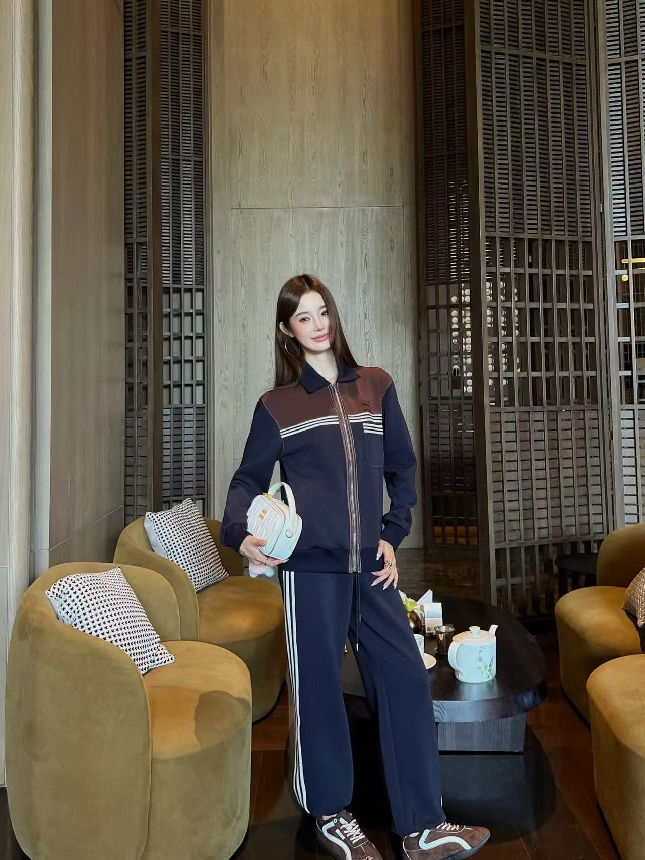 M1UM1U 襟付きジップアップジャケット+パンツ ツーピースセット【50%割引+送料無料】