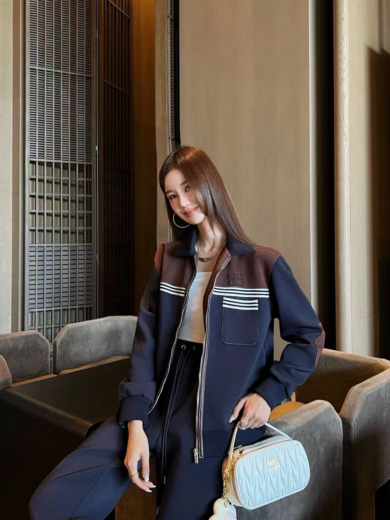 M1UM1U 襟付きジップアップジャケット+パンツ ツーピースセット【50%割引+送料無料】