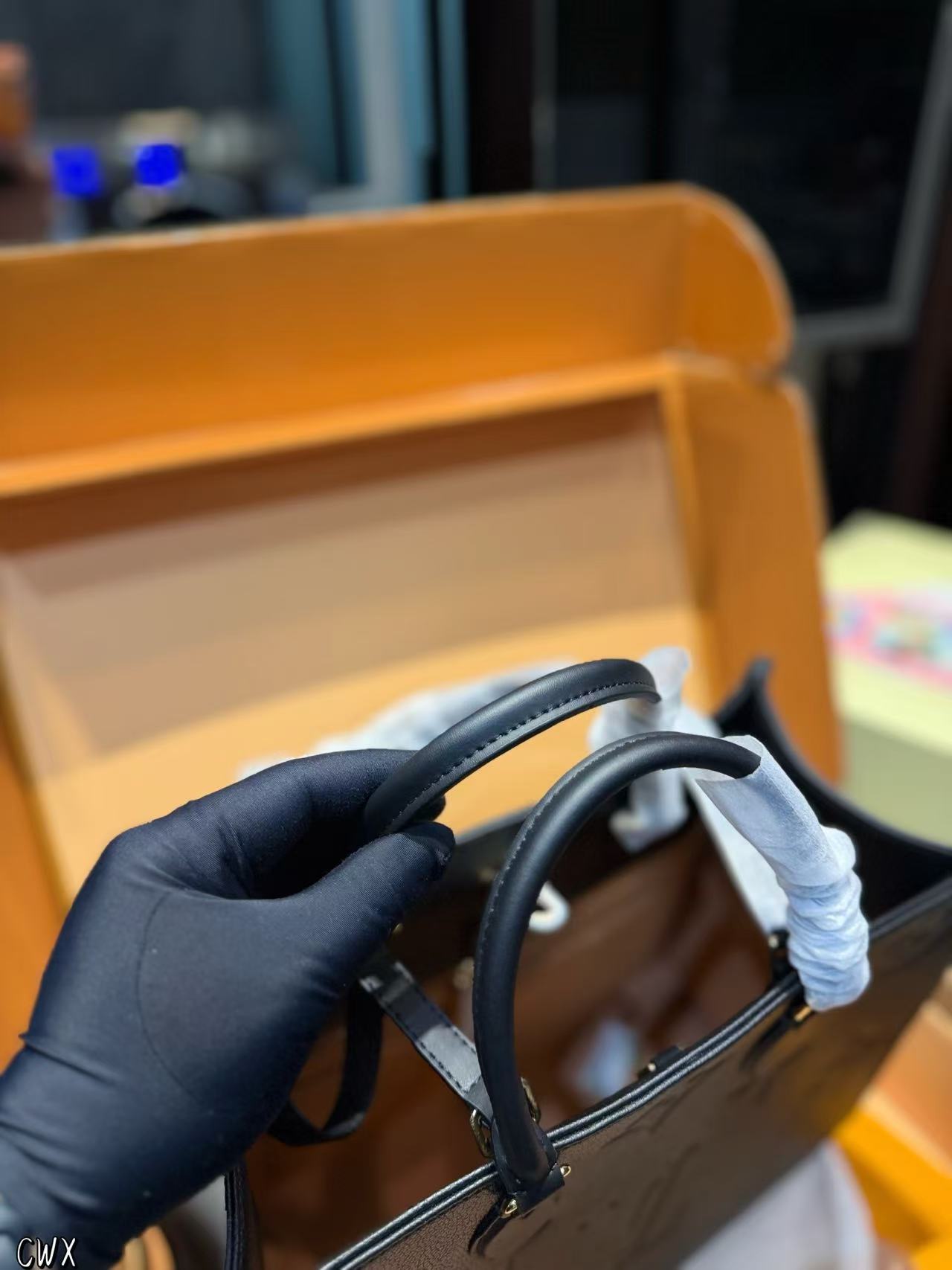 LV Onthegoジャングルトートバッグ【50％割引+送料無料】