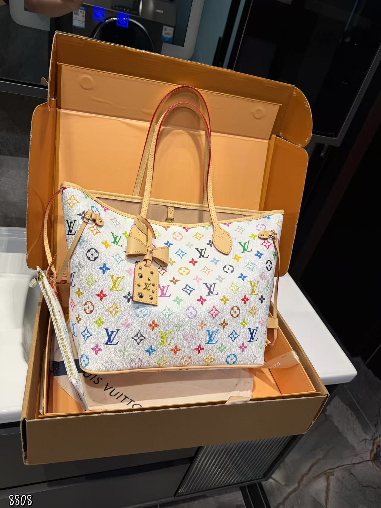 LVプリントショッピングバッグ【50％割引+送料無料】