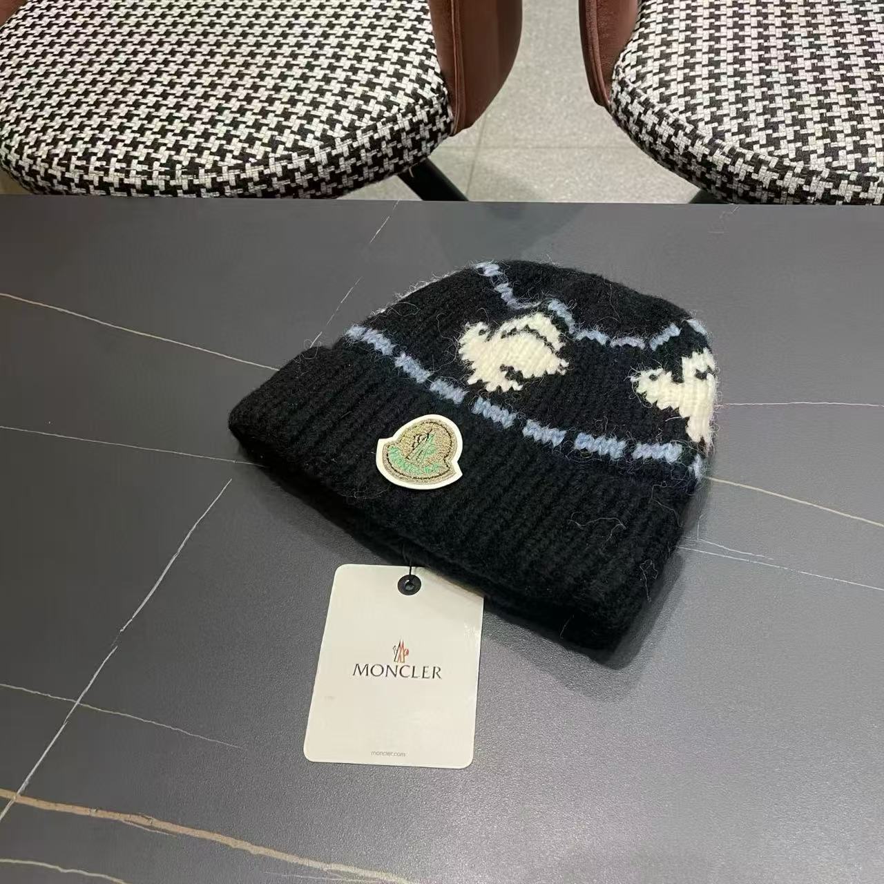 MONCLERプリントニット帽【50%割引+送料無料】