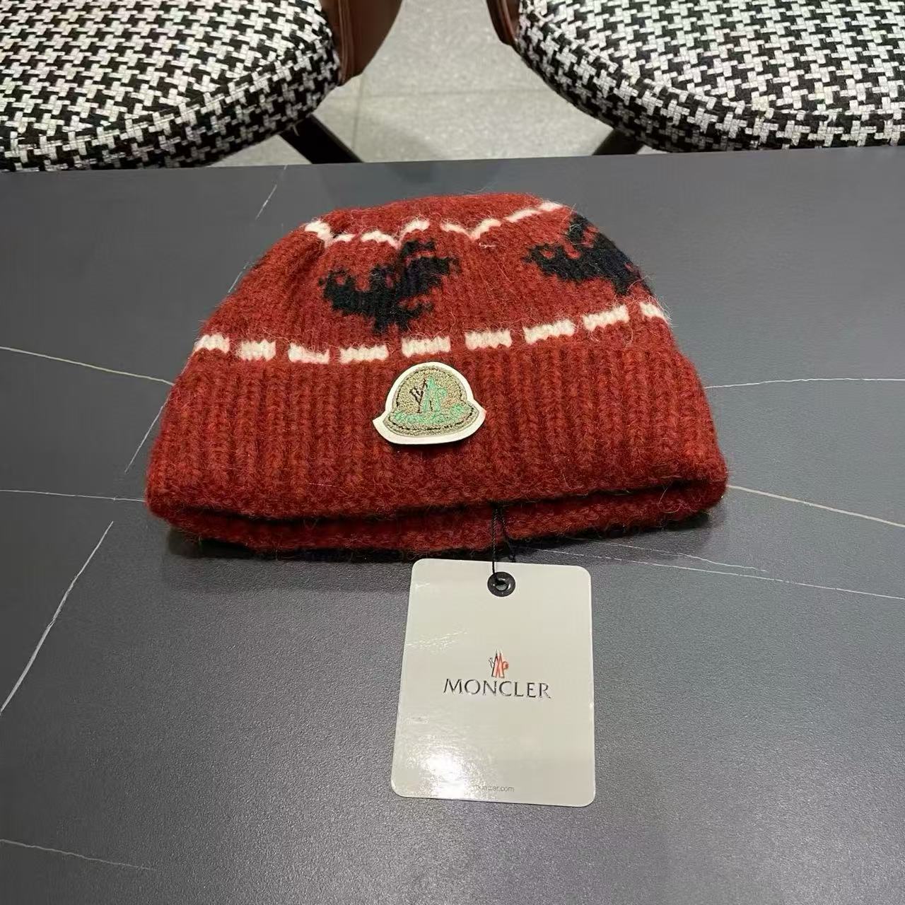 MONCLERプリントニット帽【50%割引+送料無料】