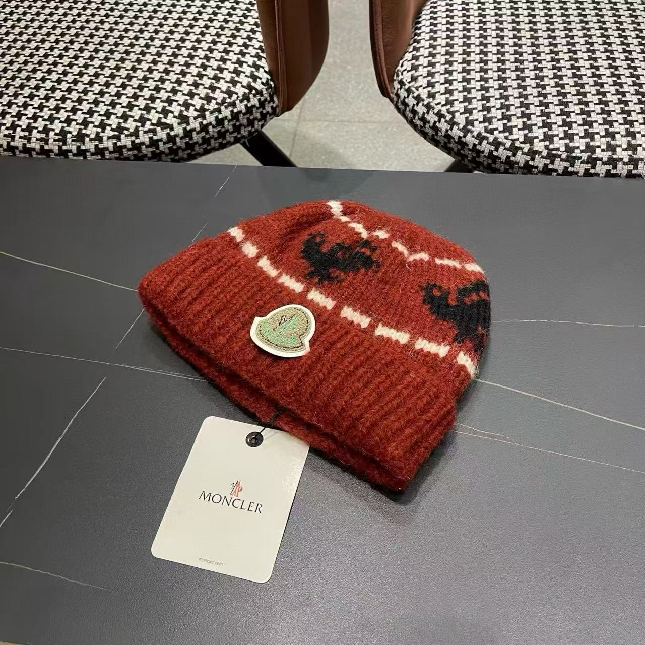 MONCLERプリントニット帽【50%割引+送料無料】