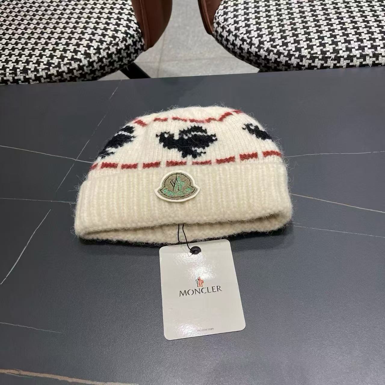 MONCLERプリントニット帽【50%割引+送料無料】