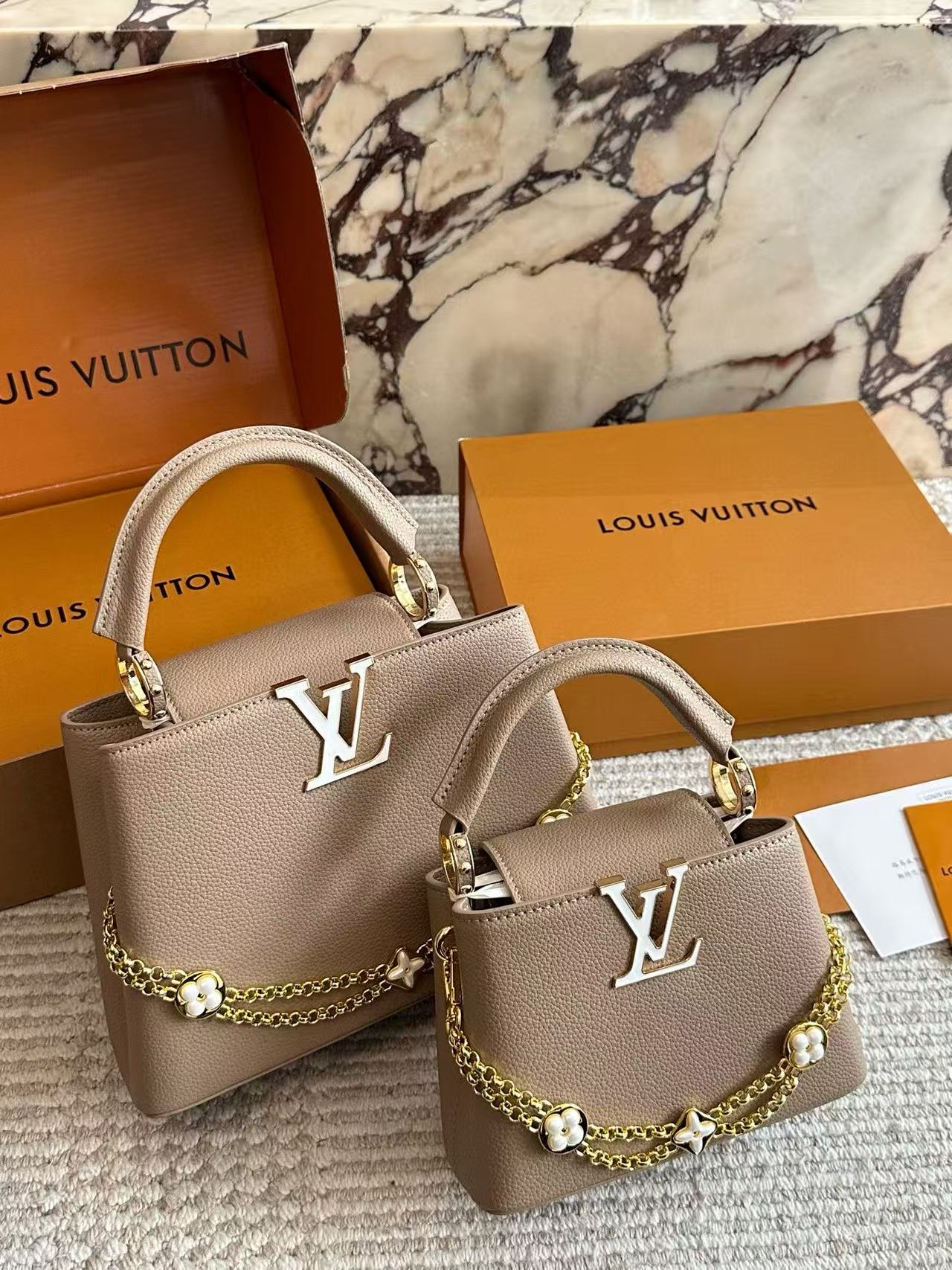 LV Capucinesハンドバッグ【50％割引+送料無料】