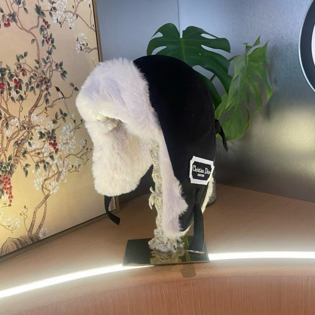 DIOR ディアスキンフリース裏地イヤーマフキャップ【50%割引+送料無料】