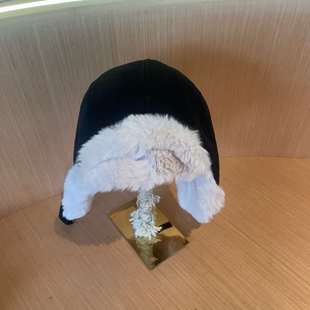 DIOR ディアスキンフリース裏地イヤーマフキャップ【50%割引+送料無料】