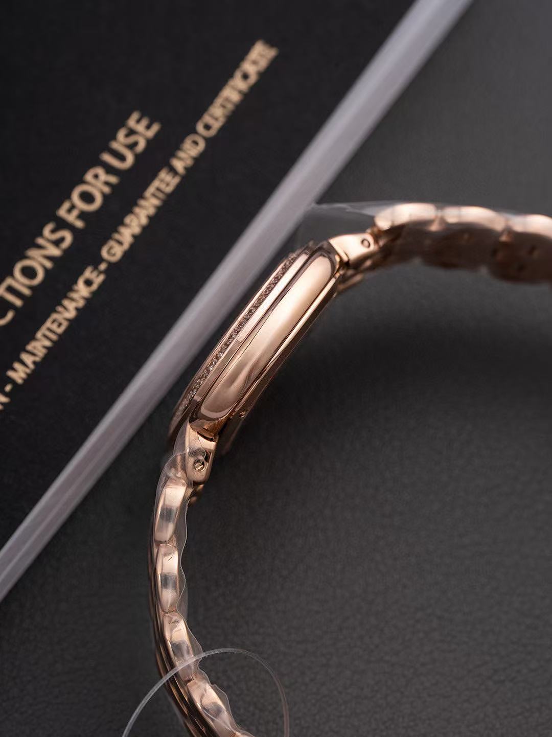 P1AGET ダイヤモンドセットウォッチ【50％割引+送料無料】