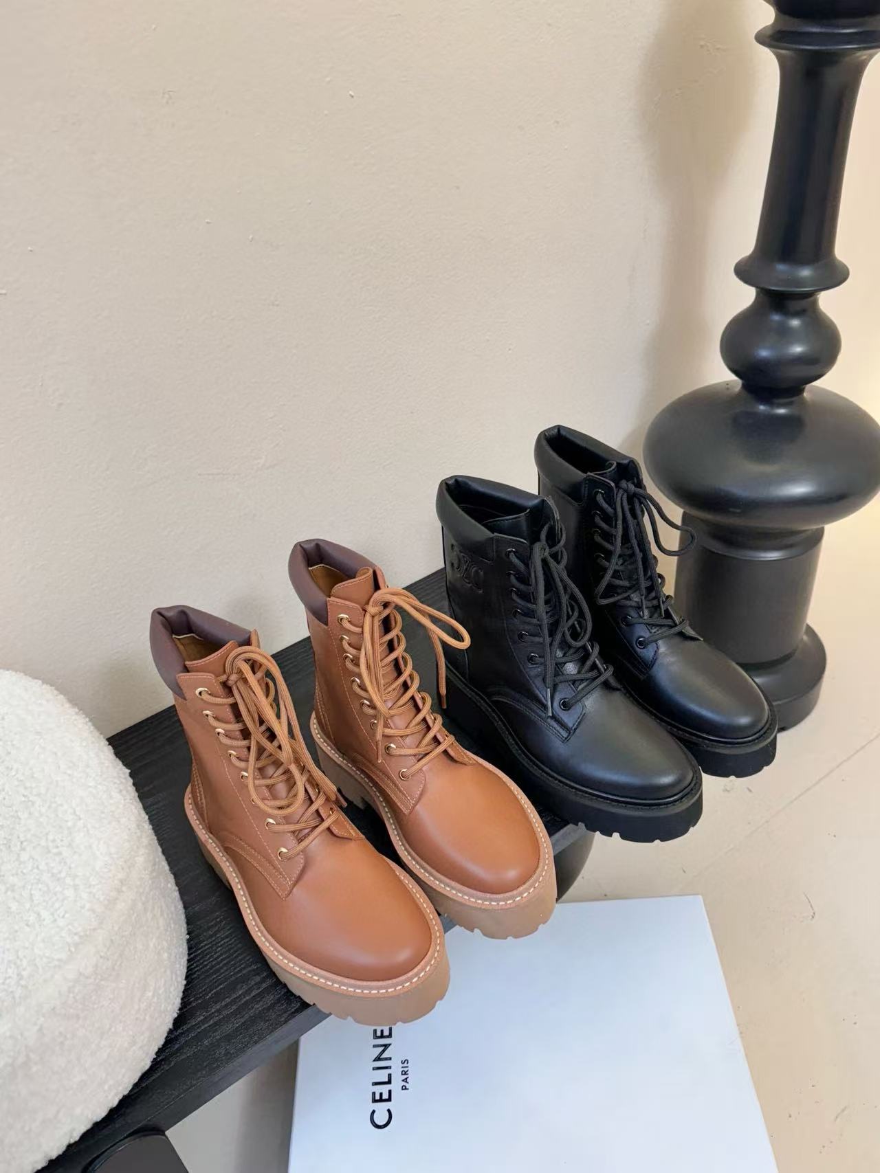 CEL1NE高品質 凱旋門 本革 アンクルブーツ【50％割引+送料無料】