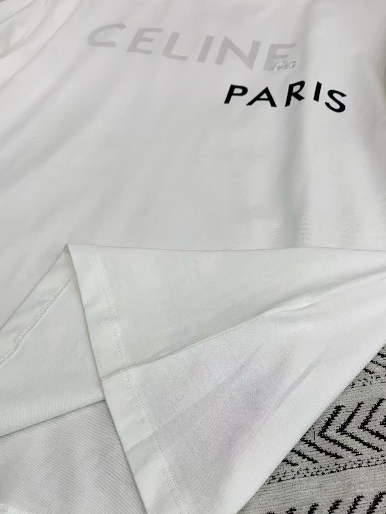 CEL1NE ランウェイ 刺繍レター Tシャツ【50%割引+送料無料】