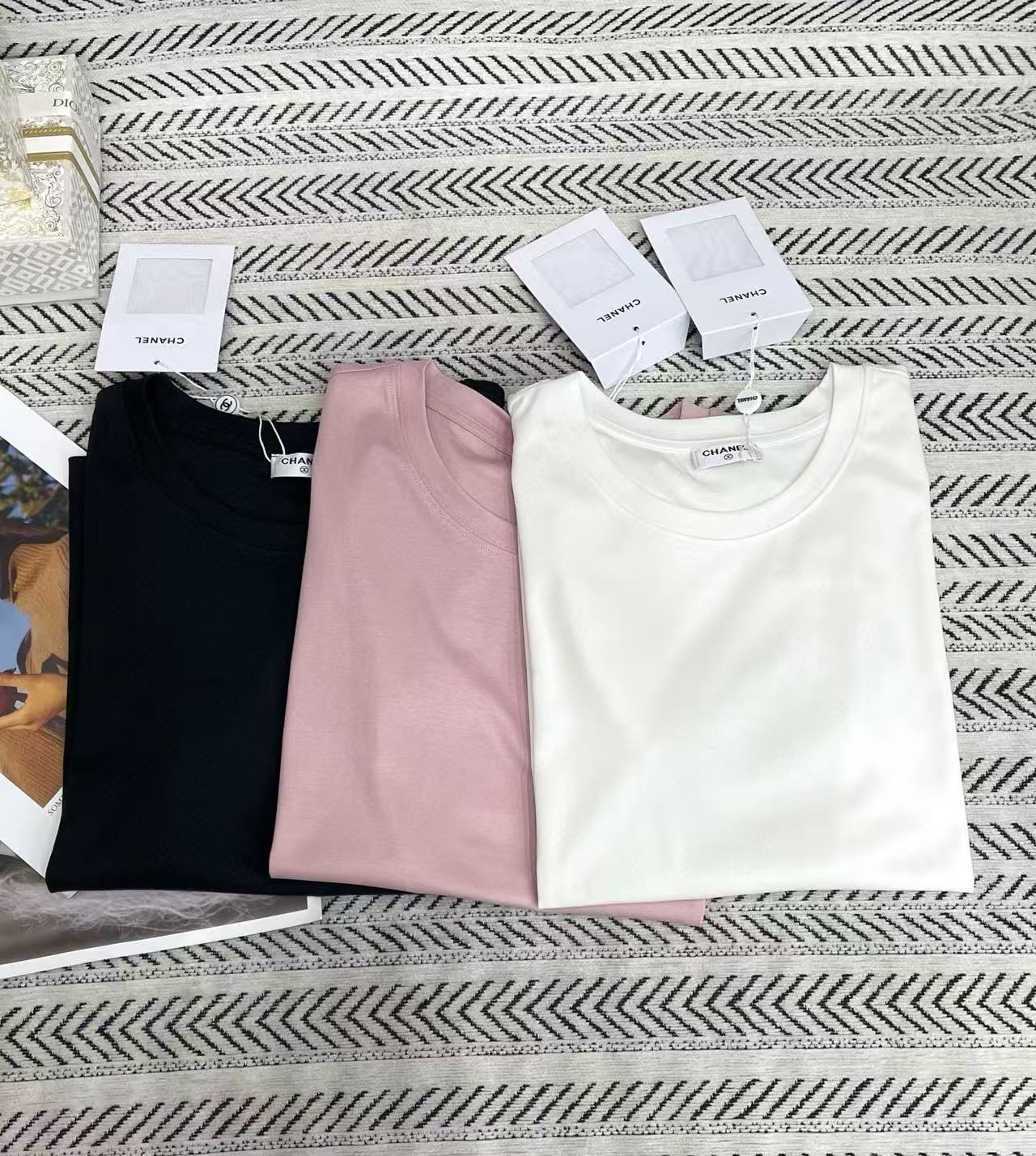 CHANE1 シンプル刺繍ロゴTシャツ【50%割引+送料無料】