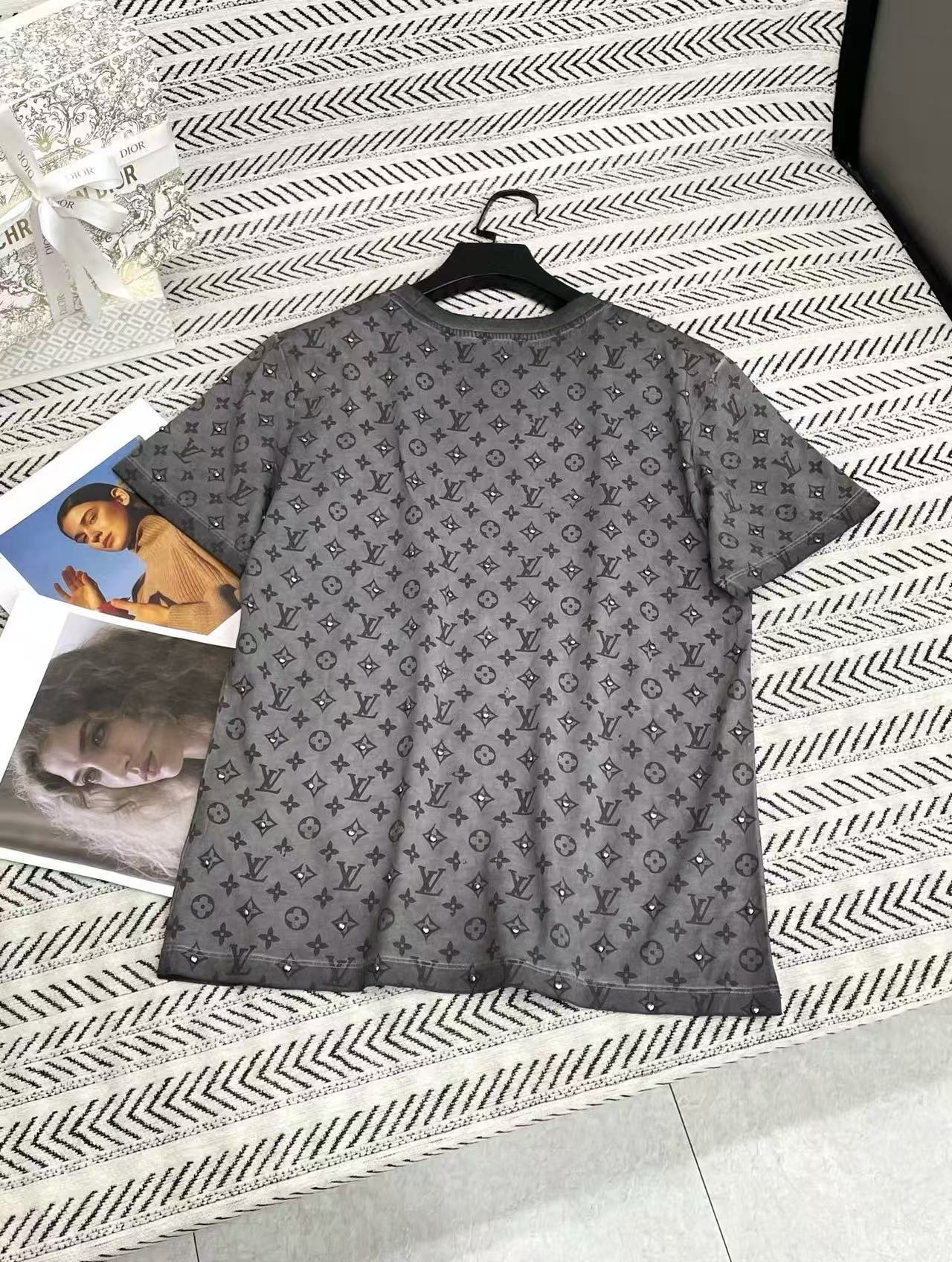 LVチェーンプリントグラデーションTシャツ【50％割引+送料無料】